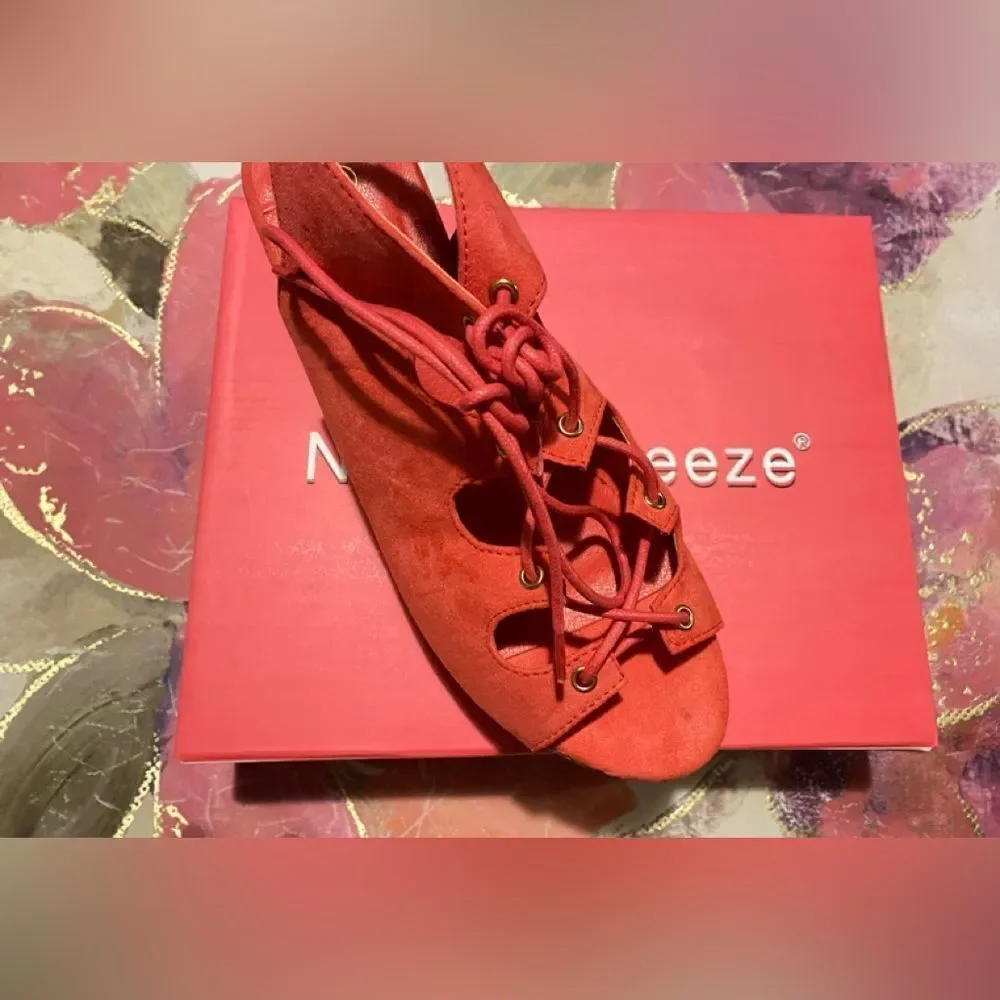 💥Natural Breeze Fuchia suede Tia  platform sandals size:8